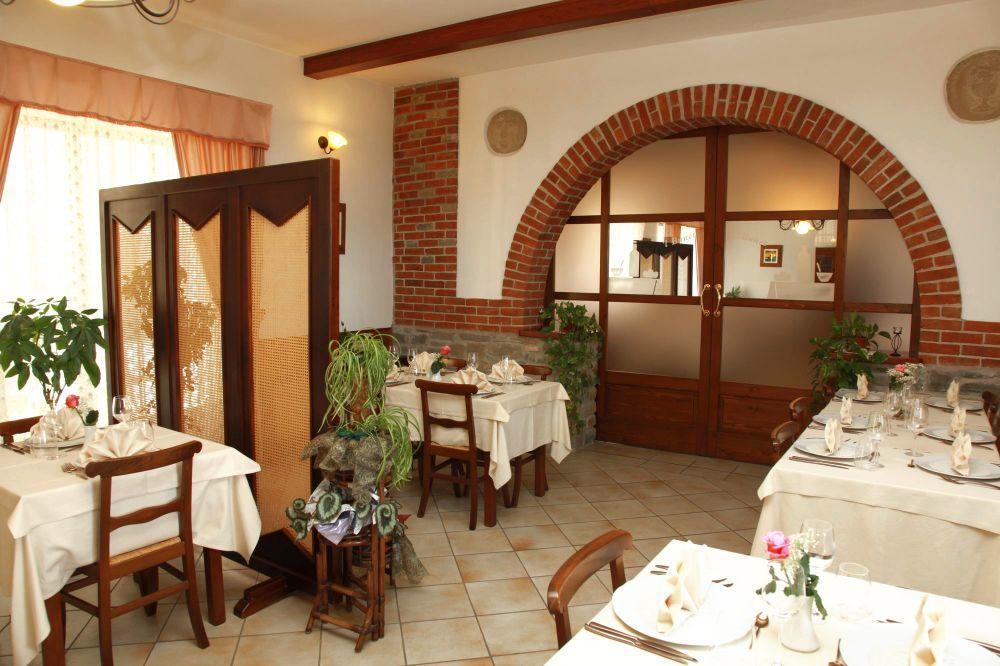 Ristorante Albergo 'L Bunet Cortemilia Extérieur photo